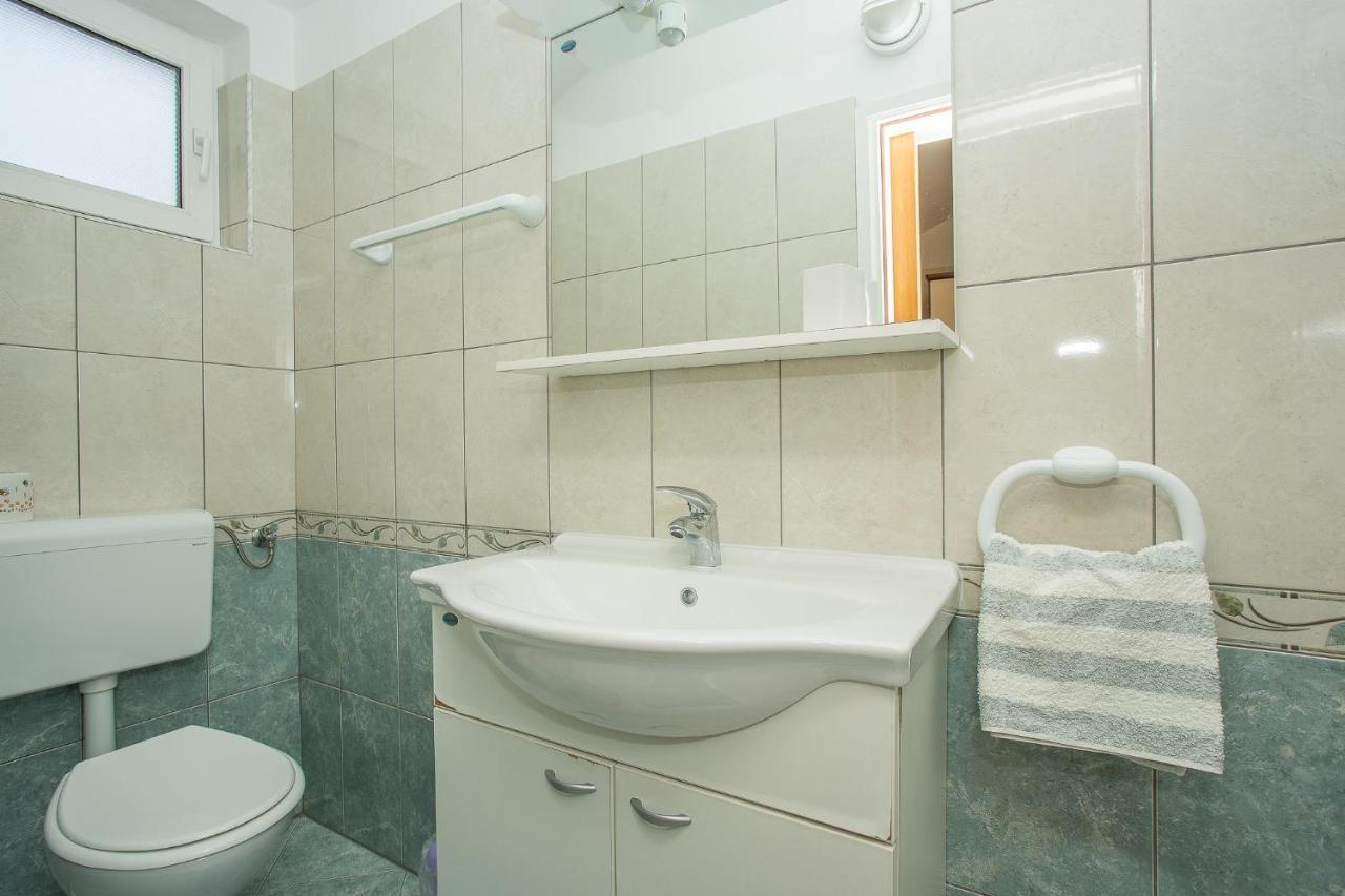 Apartments Nada Palit Exterior photo