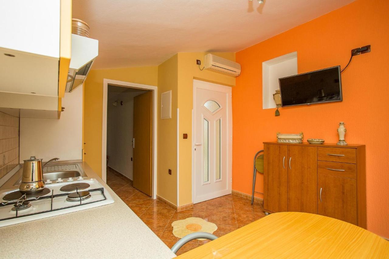 Apartments Nada Palit Exterior photo
